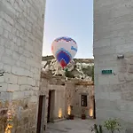 מלון Escape Cave גורמה