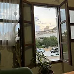מלון Escape Cave *