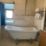 Escape Cave Hotel *