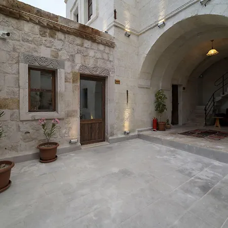 Hotel Escape Cave