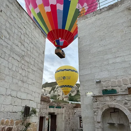 Hotel Escape Cave