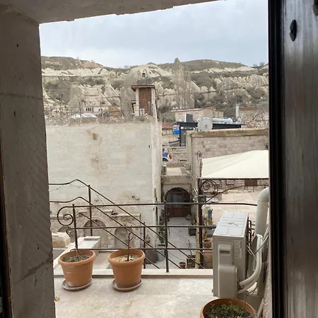 Hotel Escape Cave